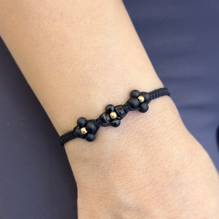 SH0W102