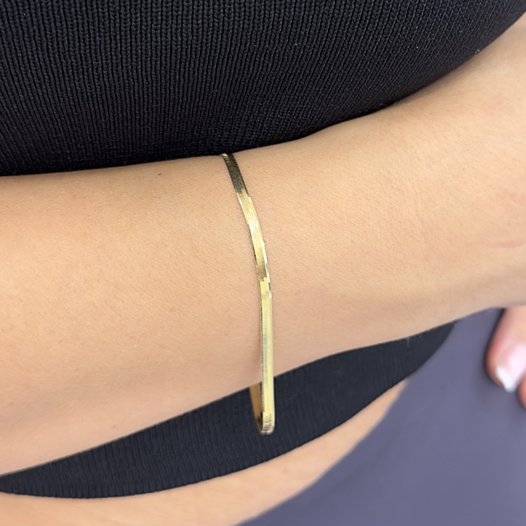 B0W108